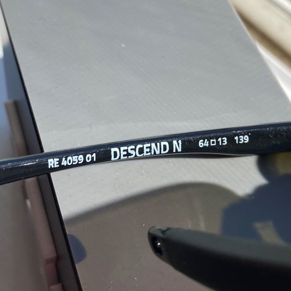 Revo Descend N Rimless Sunglasses - Evergreen Lens - Picture 3 of 3